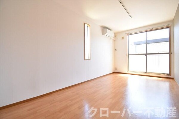 内装他(洋室７．６帖)