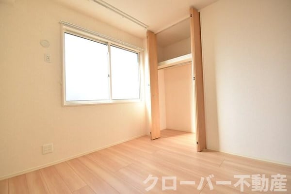内装他(洋室５．１帖)