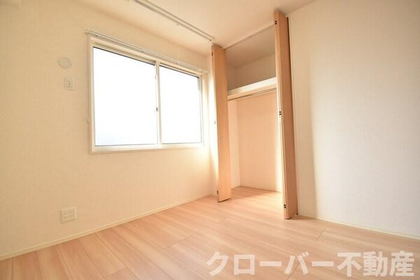 内装他(洋室５．１帖)