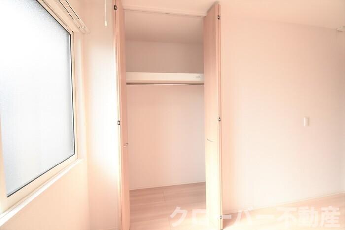 物件内観写真14　(クローゼット)