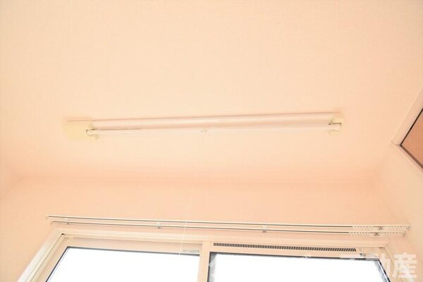 建物設備(室内物干し)