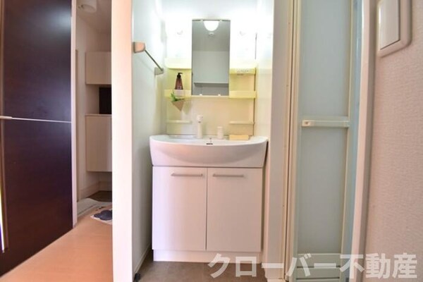 独立洗面台(洗髪洗面化粧台)