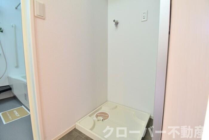 物件内観写真16　(室内洗濯機置場)