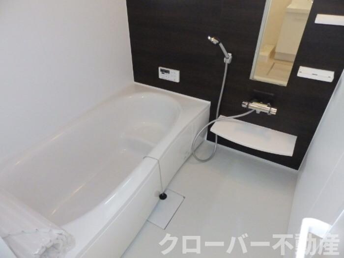 物件内観写真7　(浴室)