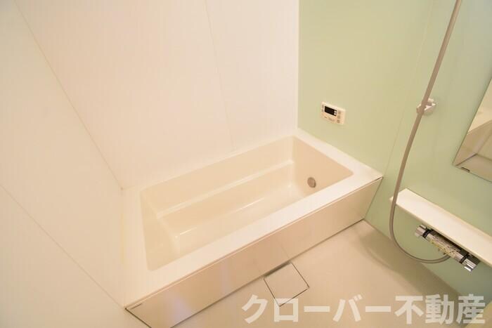 物件内観写真6　(浴室)