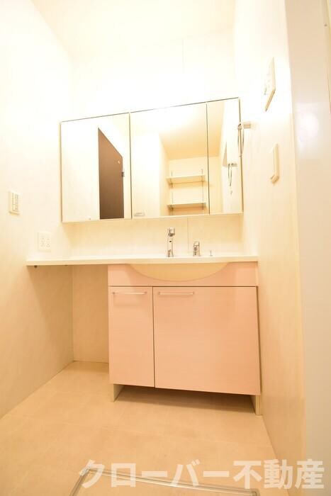 物件内観写真8　(洗髪洗面化粧台)