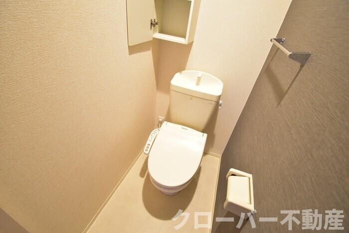 物件内観写真9　(温水洗浄暖房便座)