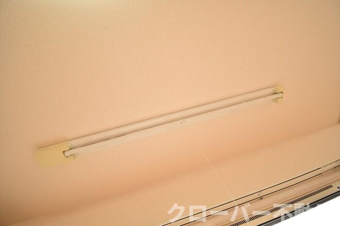 物件内観写真17　(室内物干し)