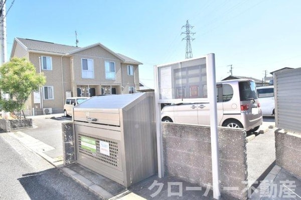 建物設備(ゴミ庫)