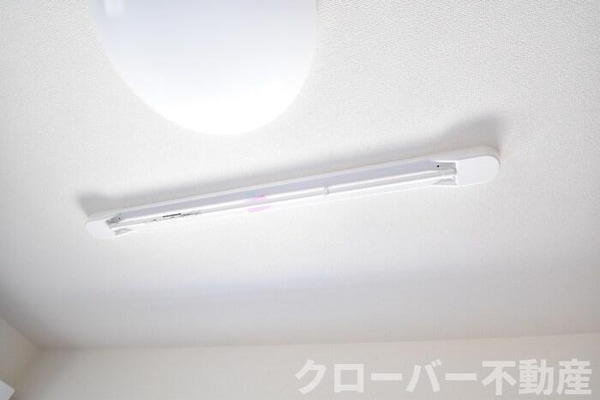 建物設備(室内物干し)