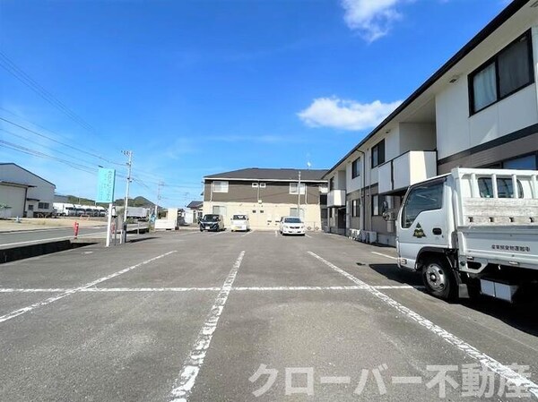 駐車場(駐車場)