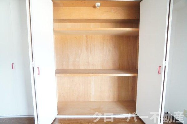 内装他