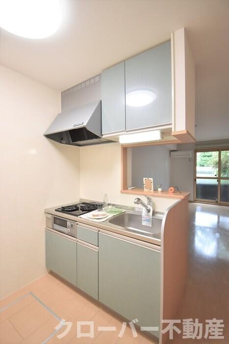 物件内観写真6　(システムキッチン)