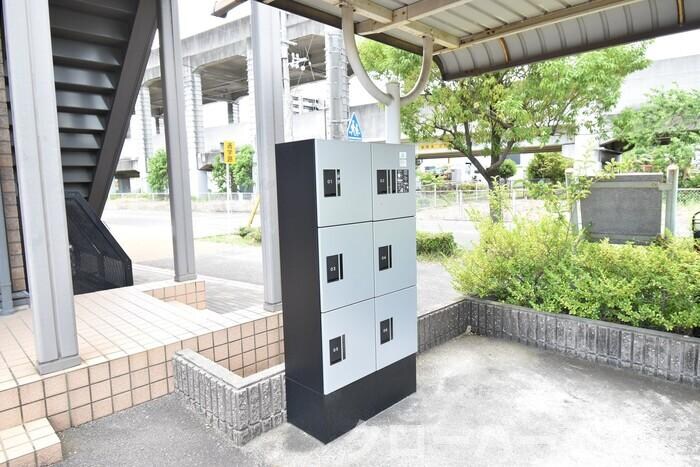 物件外観写真3　(宅配ボックス)
