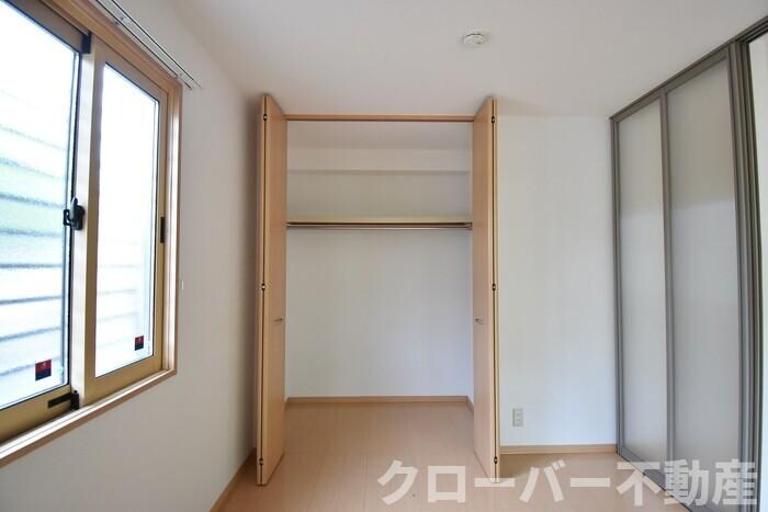 物件内観写真14　(クローゼット)