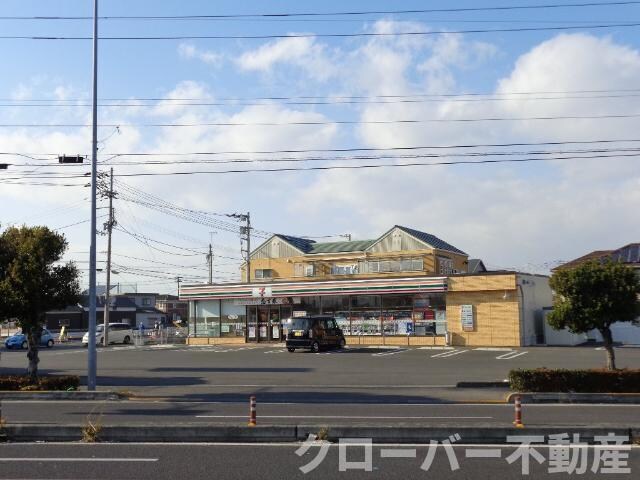 物件外観写真2　(セブンイレブン丸亀柞原町店まで799ｍ)