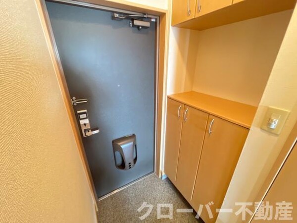 玄関(玄関)