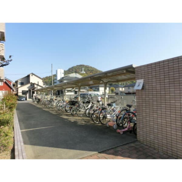 建物設備(駐輪場)