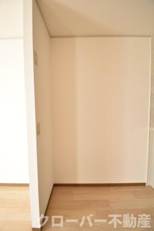 建物設備(冷蔵庫置き場)