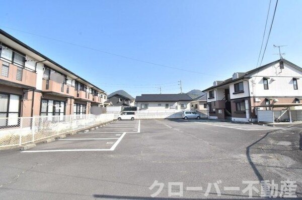 駐車場(駐車場)
