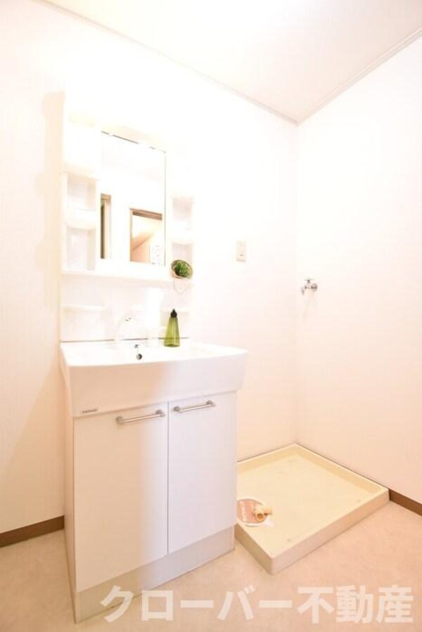 洗面・脱衣所(洗髪洗面化粧台・室内洗濯機置場)