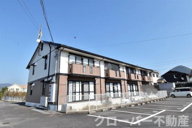 物件外観写真1　(建物外観)