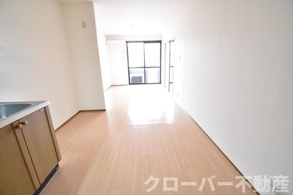 居室(ＬＤＫ１２帖)