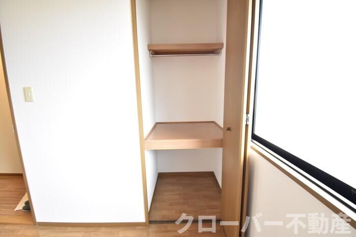 物件内観写真11　(クローゼット)
