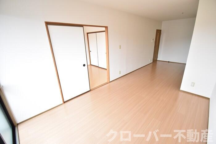 物件内観写真19　(ＬＤＫ１２帖)