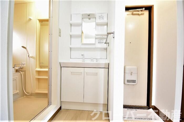 物件内観写真8　(洗髪洗面化粧台)