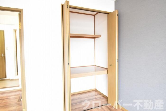 物件内観写真10　(物入)