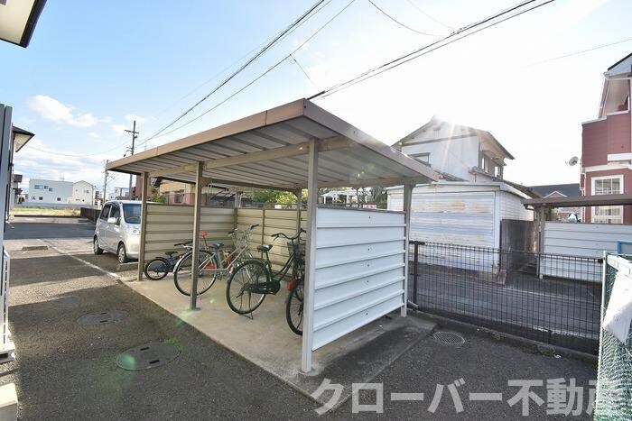 物件内観写真17　(駐輪場)
