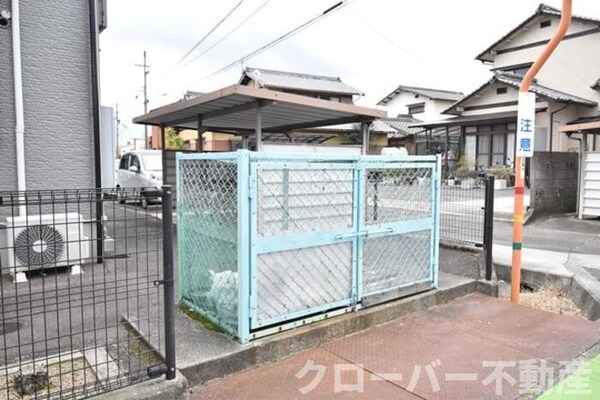 建物設備(ゴミ置場)