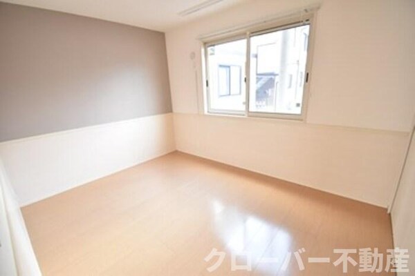 寝室(洋室６帖)