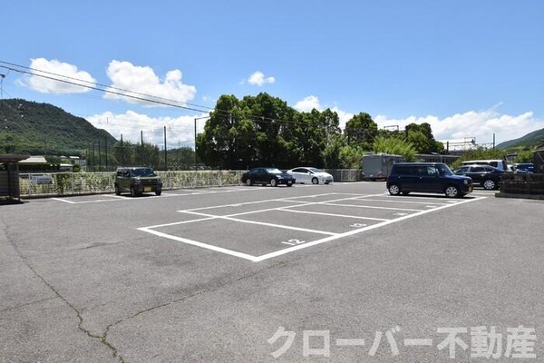駐車場(駐車場)