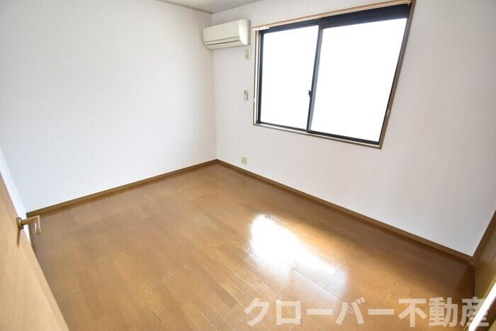 物件内観写真6　(西洋室６帖)