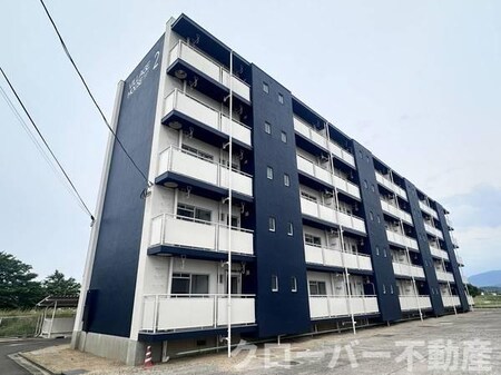 ビレッジハウス柞田1号棟外観写真