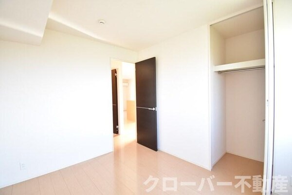 洋室(北東洋室５帖)