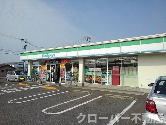 物件外観写真6　(ファミリーマート丸亀今津店まで700m)