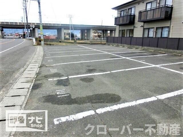 物件外観写真2　
