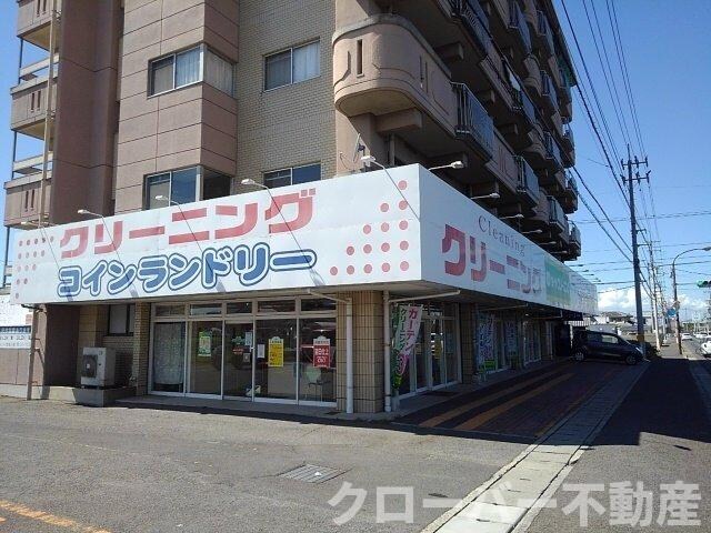 物件外観写真8　(大杉ドライ丸亀店まで1100m)