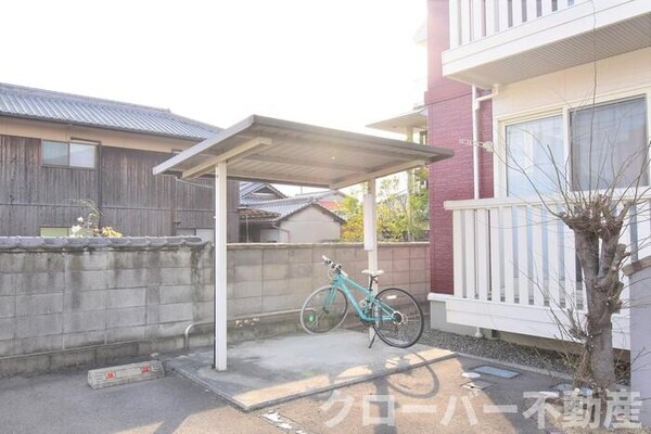 建物設備(駐輪場)