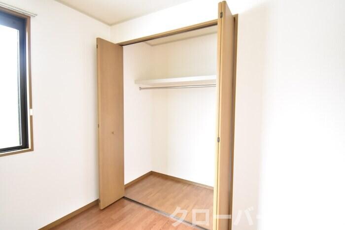 物件内観写真13　(クローゼット)