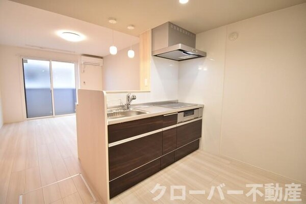 居室(ＬＤＫ１２．３帖)