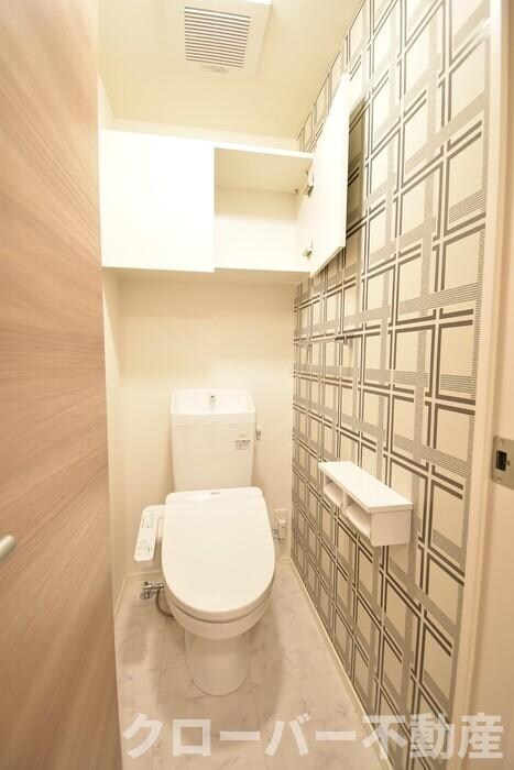 物件内観写真8　(温水洗浄暖房便座)