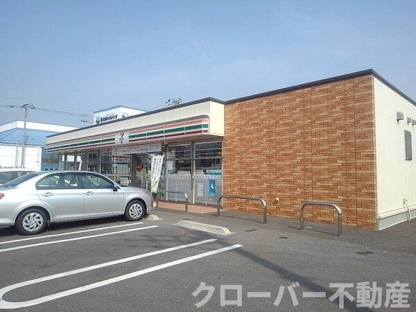 周辺環境(セブンイレブン丸亀運動公園前店まで800m)