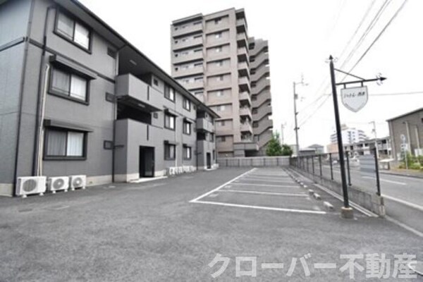 駐車場(駐車場)