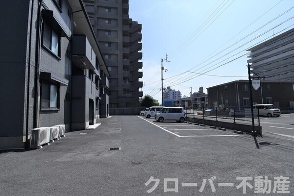 駐車場(駐車場)