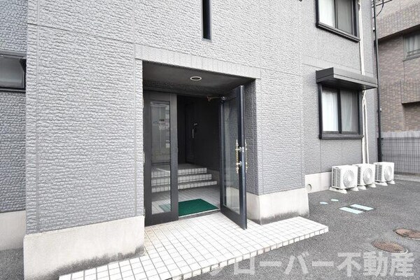 エントランス(エントランス)