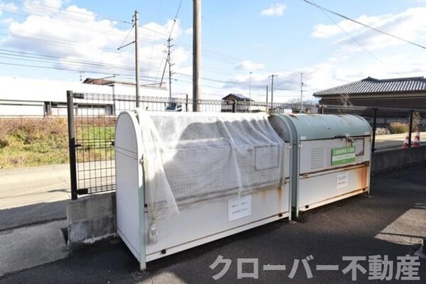 建物設備(ゴミ庫)